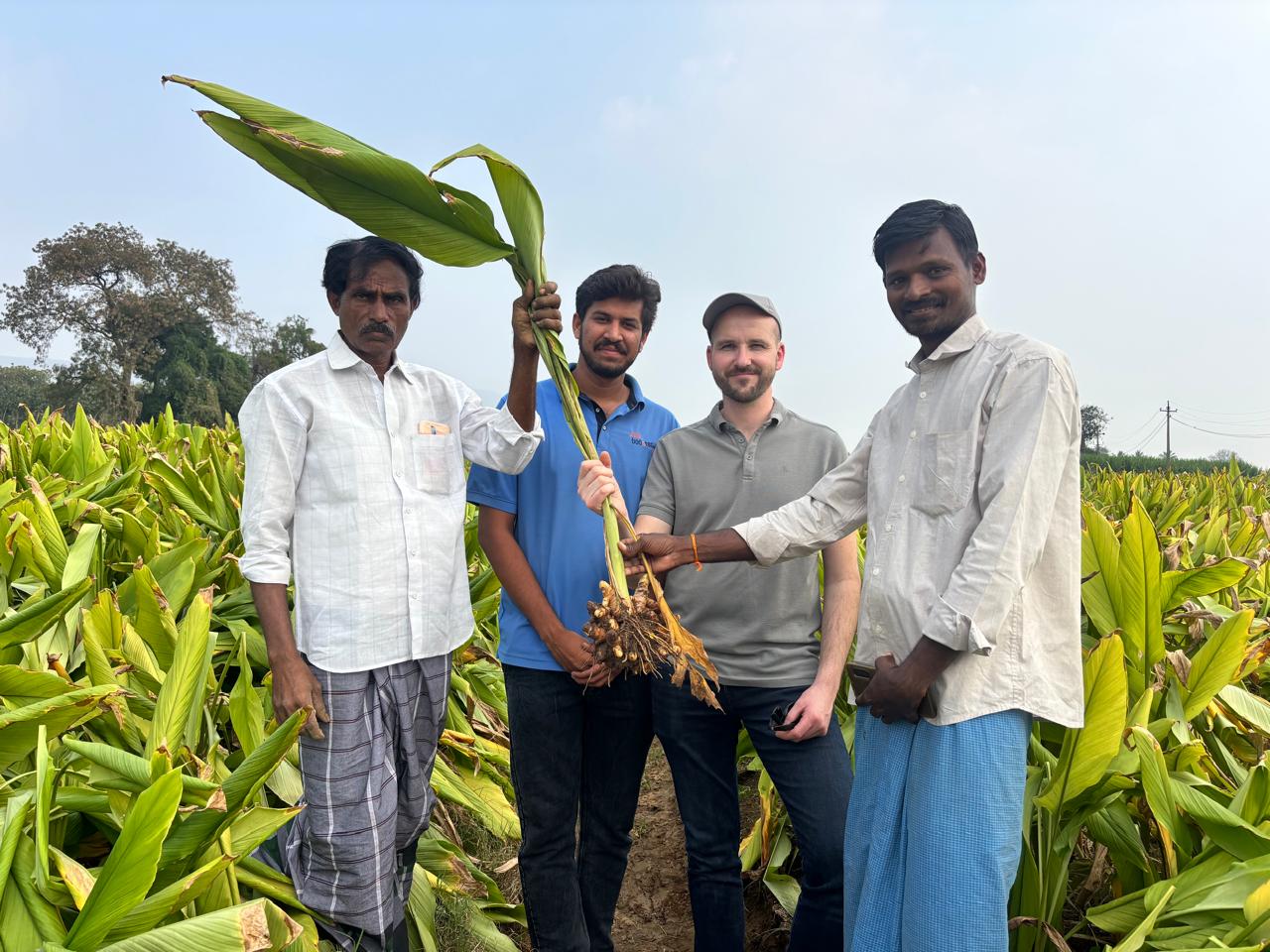 A visit to a sugarcane farmers' model farm to observe cultivation practices